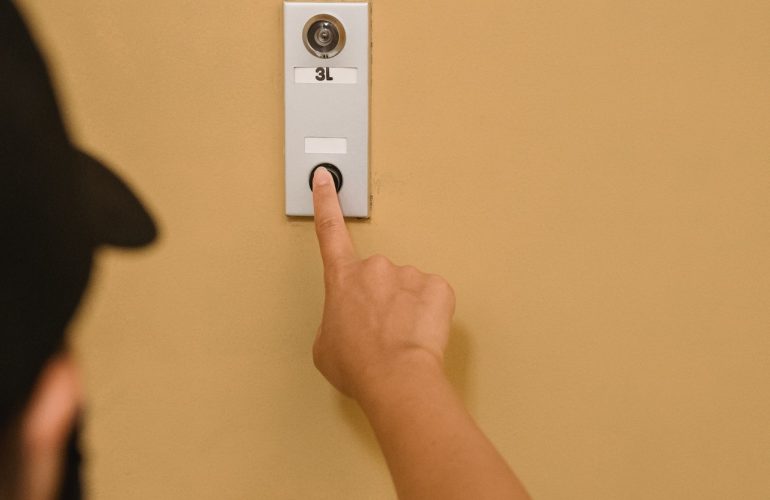Benefits of Installing a Video Doorbell
